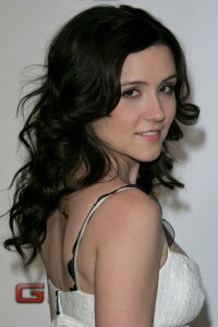 Shannon Woodward