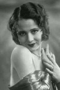 Sharon Lynn