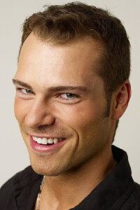 Shawn Roberts