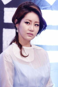 Shin Eun-kyung