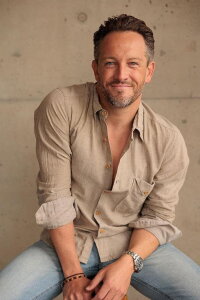Simon McLachlan