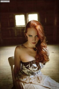 Simone Simons