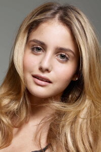 Sophie Lane Curtis