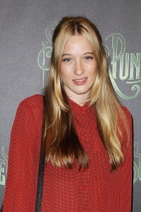 Sophie Lowe