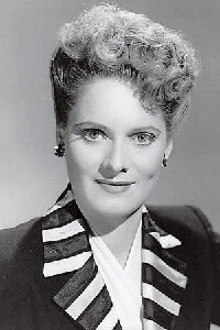Stephanie Bachelor