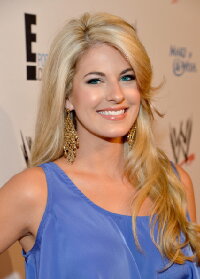 Stephanie Leigh Schlund