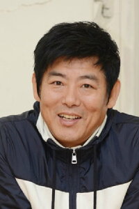 Sung Dong-il