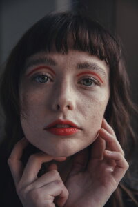 Suzanna Son
