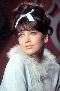 Suzanne Pleshette