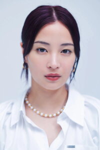 Suzu Hirose
