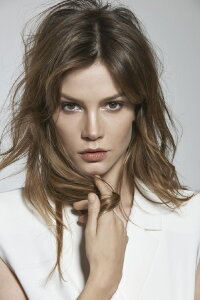 Sylvia Hoeks