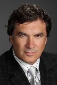 Tarık Tarcan