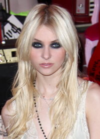 Taylor Momsen
