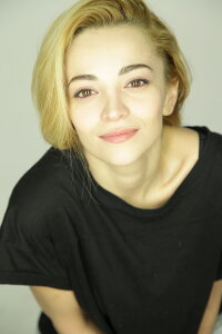 Teona Dolnikova