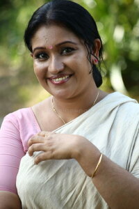 Thezni Khan
