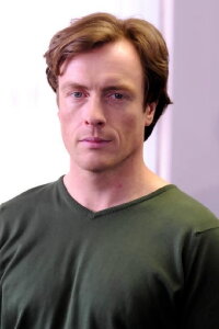 Toby Stephens