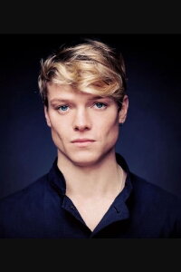 Tom Rhys Harries