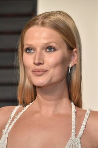 Toni Garrn