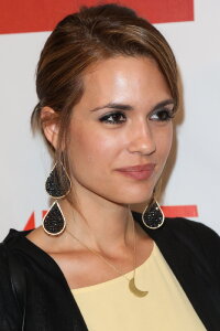 Torrey DeVitto