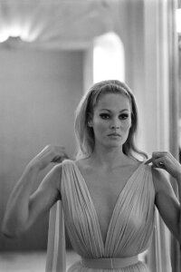 Ursula Andress