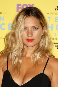 Vanessa Ray