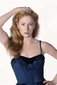 Vicki Lewis