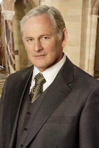 Victor Garber