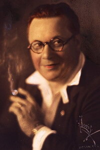 Willard Louis