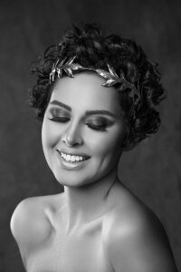 Yasmine Raeis