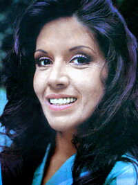Yoná Magalhães