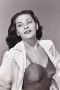 Yvonne De Carlo