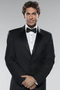 Zachary Levi
