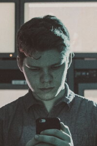 Zander Bell