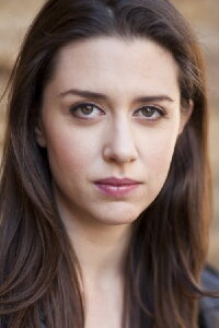 Zoë Worth