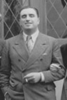 Arturo S. Mom