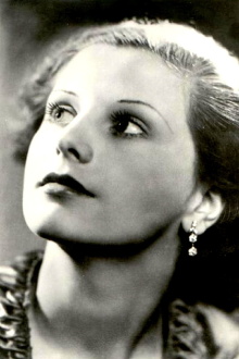 Belle Chrystall