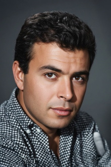 Engin Cezzar