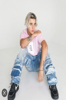 Gavin Magnus