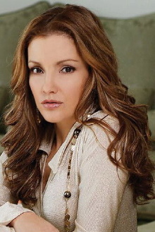 Karla Álvarez
