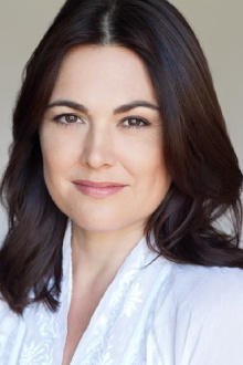 Mia Adams