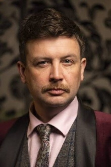 Thom Tuck