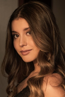 Valentina Flores