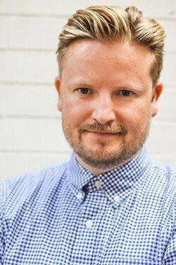 Alastair Coomer