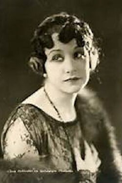 Alice Hollister