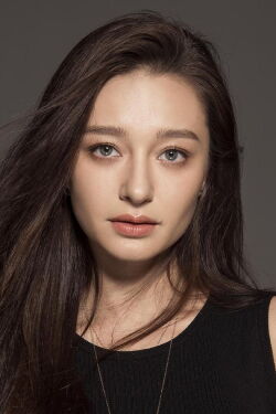 Anita Yoo