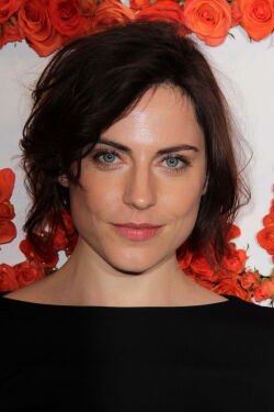 Antje Traue