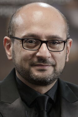 Arash T. Riahi