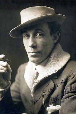 Arthur Elton
