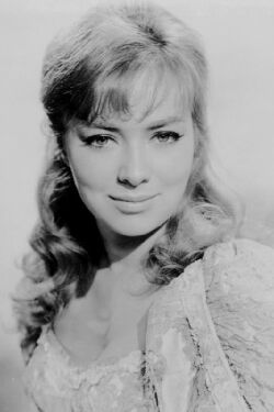 Beth Rogan