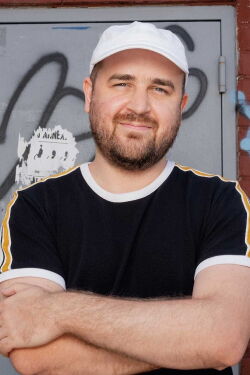 Brett Davis